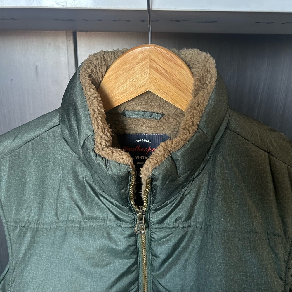 Weatherproof Puffer Vest - Picture 3 of 3